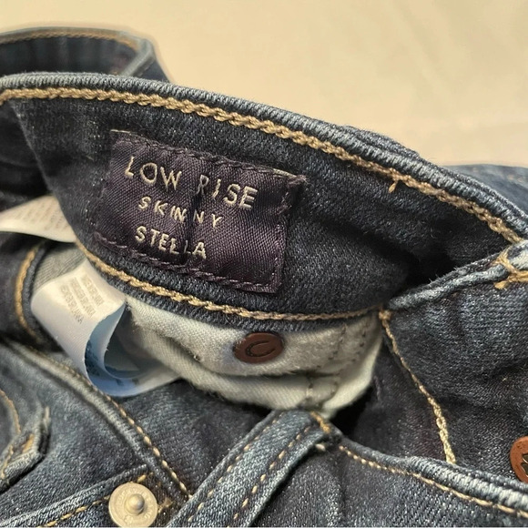 🍀 Woman’s Lucky Brand  Blue Jeans, Size 28, Stella Fit 🍀 - Picture 8 of 11